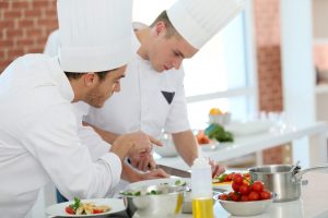 Leia mais sobre o artigo Empreendedores podem se inspirar com o trabalho dos cozinheiros