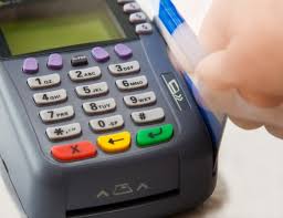 Leia mais sobre o artigo Máquina de cartão aumenta o faturamento dos pequenos negócios
